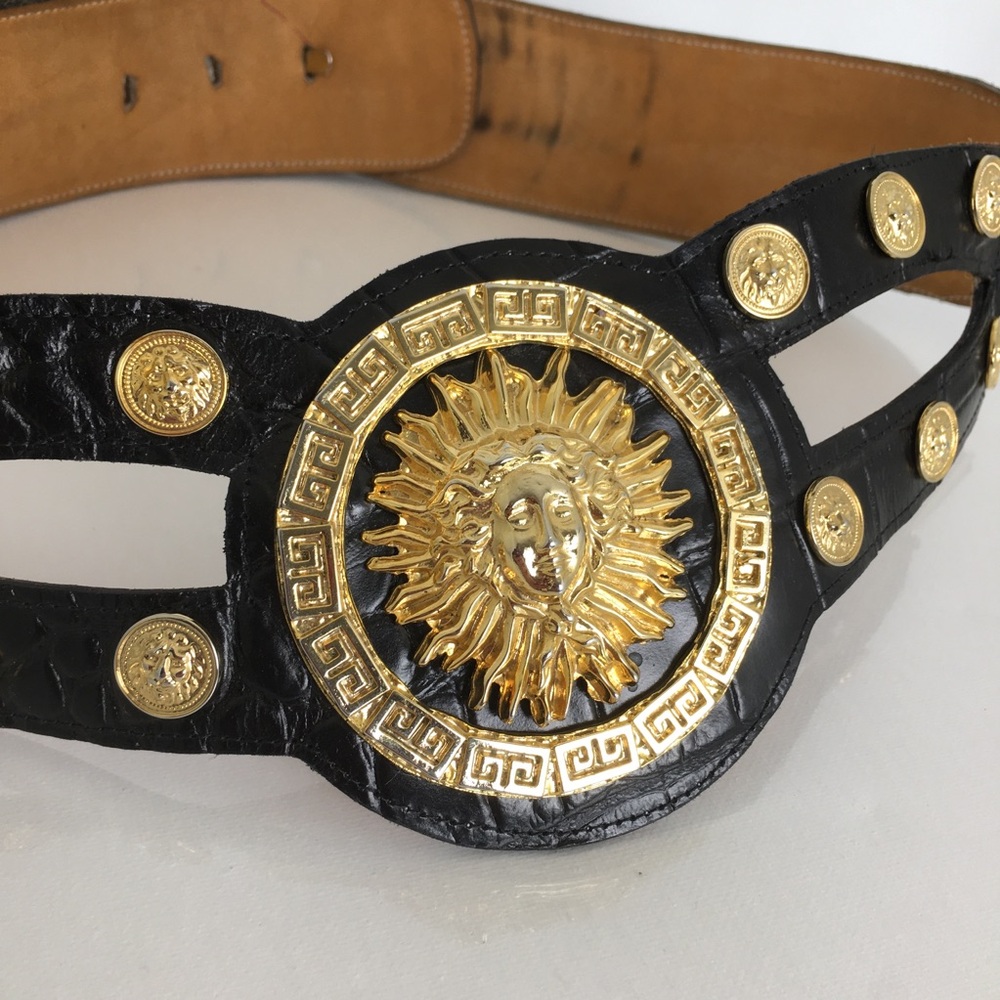 Vintage Lion Head Gold Tone Wide Statement Belt Black Croc Embossed - Picture 3 of 12